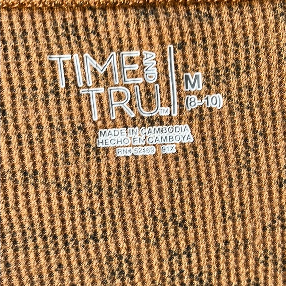 Leopard button Henley - Picture 2 of 2